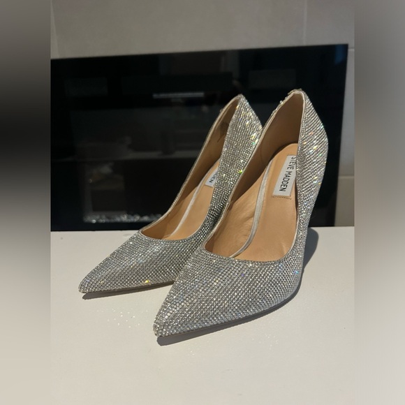 Steve Madden // Sz 6.5 // EEUC - Picture 2 of 4